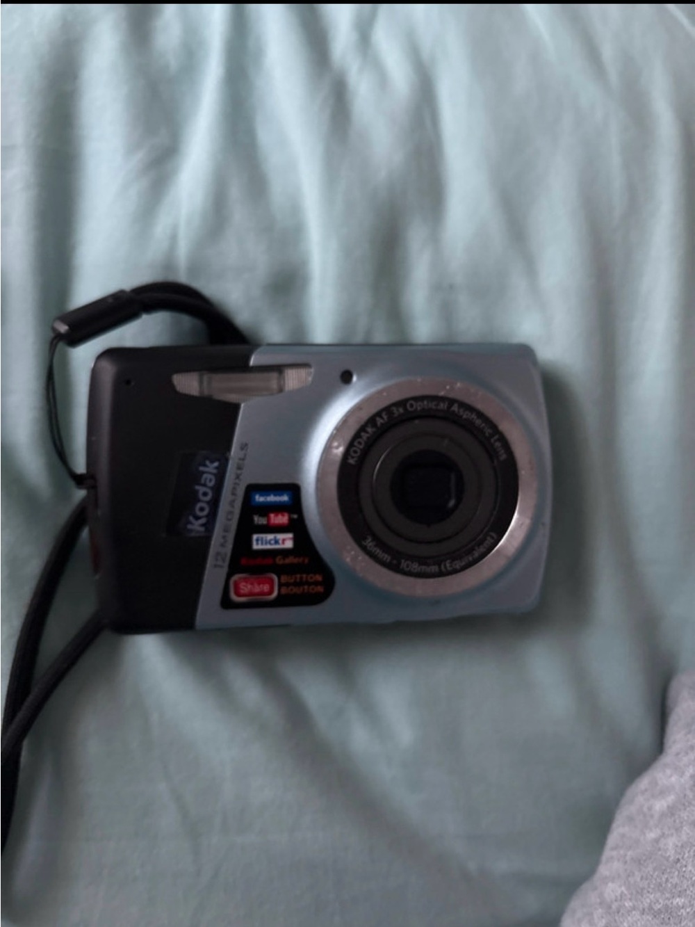 Kodak Silver and Black Compact Point-and-Shoot Digital Camera